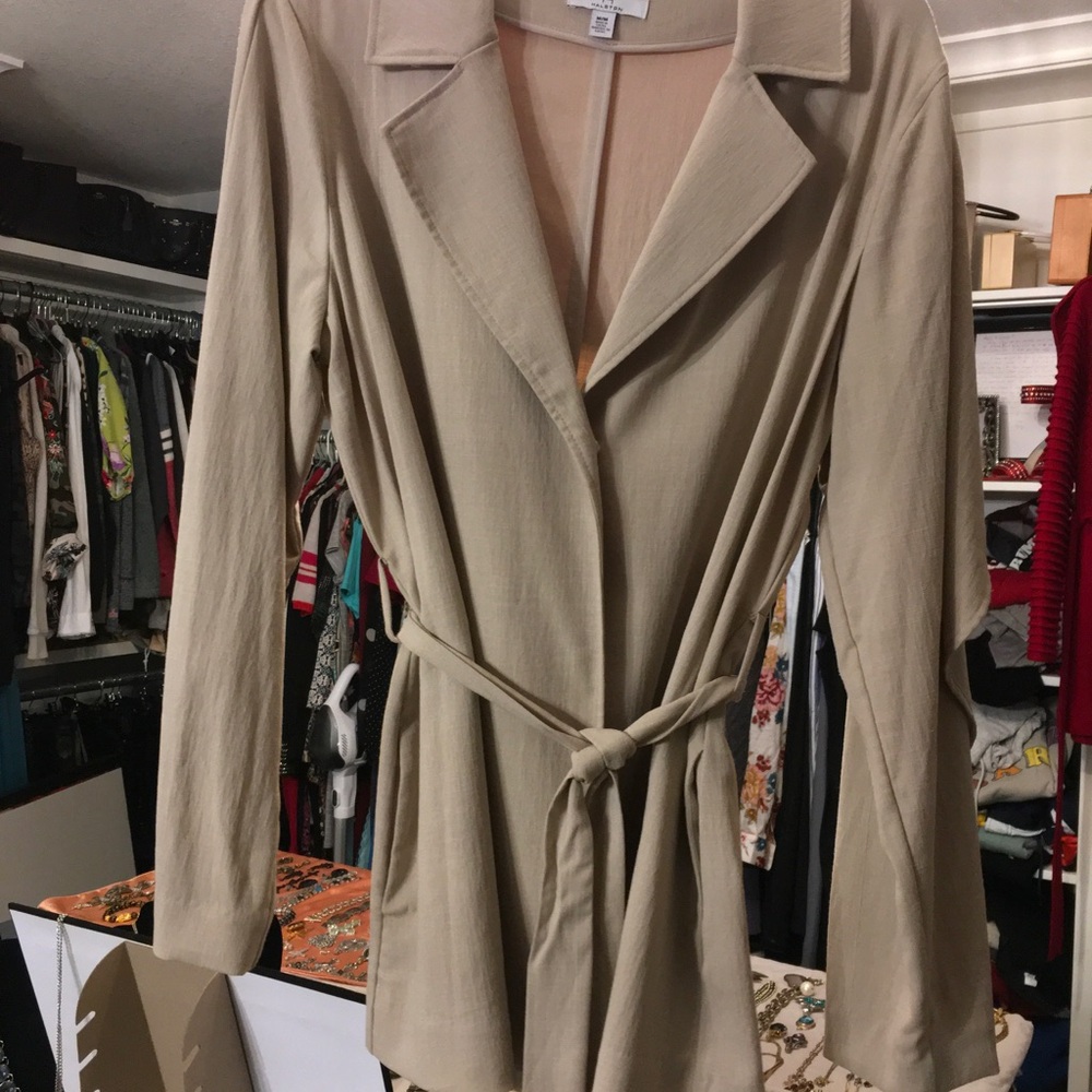 Halston Light Weight Early Fall Jacket.Classic An… - image 1